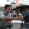 ГОРЕЩО В ПИК! Вижте как Киро и Асен се наливат с бира и кроят планове да забогатеят още през 2007 г. (ВИДЕО)