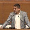 ПЪЛЕН ЦИРК! Радостин Василев с огромен гаф, сбърка на коя партия е лидер: Любовта ми към Има такъв народ е непреходна, Тошко ме гледа влюбено (ВИДЕО)