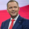 новият полски десен президент карол навроцки встъпва длъжност