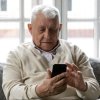 кзп разобличи мобилен оператор подвеждали възрастни подписват договори непоискани услуги